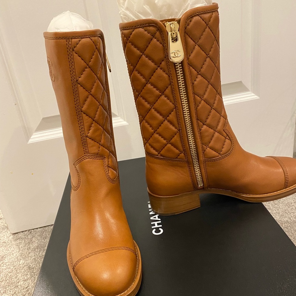 Chanel short boots - Picture 1 of 5